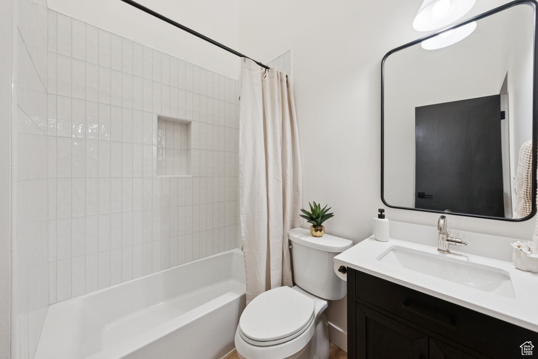 Park City, Utah 84060, United States, 3 Bedrooms Bedrooms, ,2 BathroomsBathrooms,Residential,Active,181508