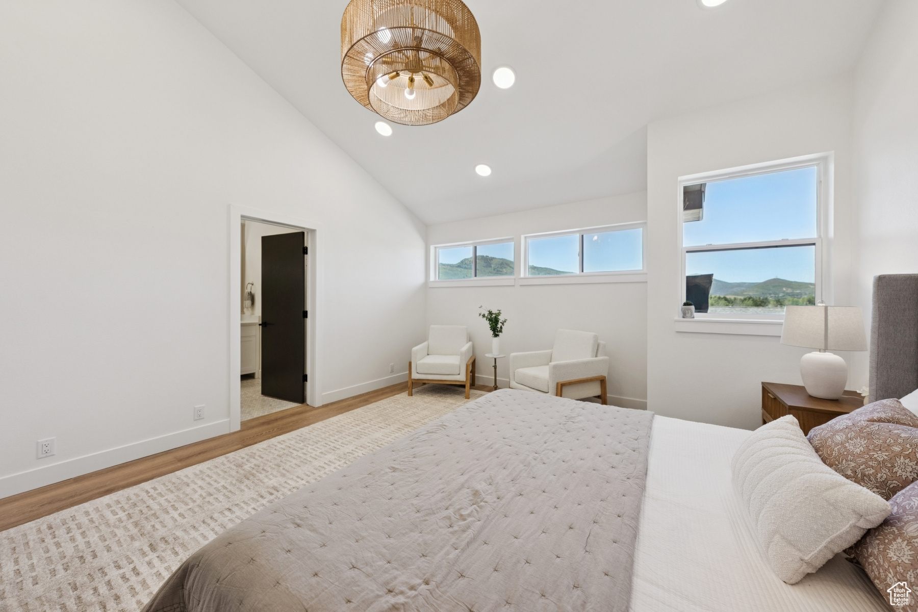 Park City, Utah 84060, United States, 3 Bedrooms Bedrooms, ,2 BathroomsBathrooms,Residential,Active,181508