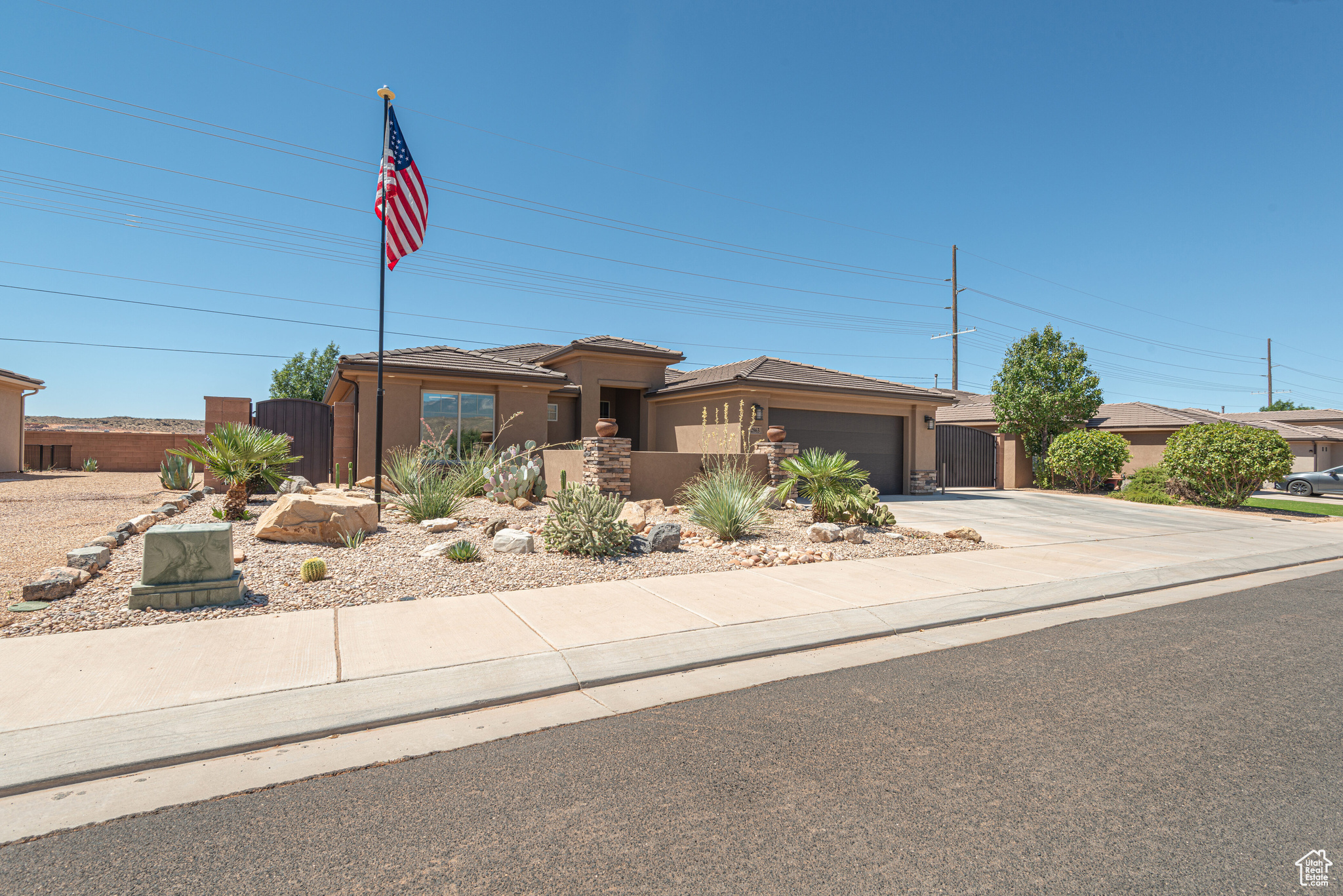 PEREGRINE POINT - Residential