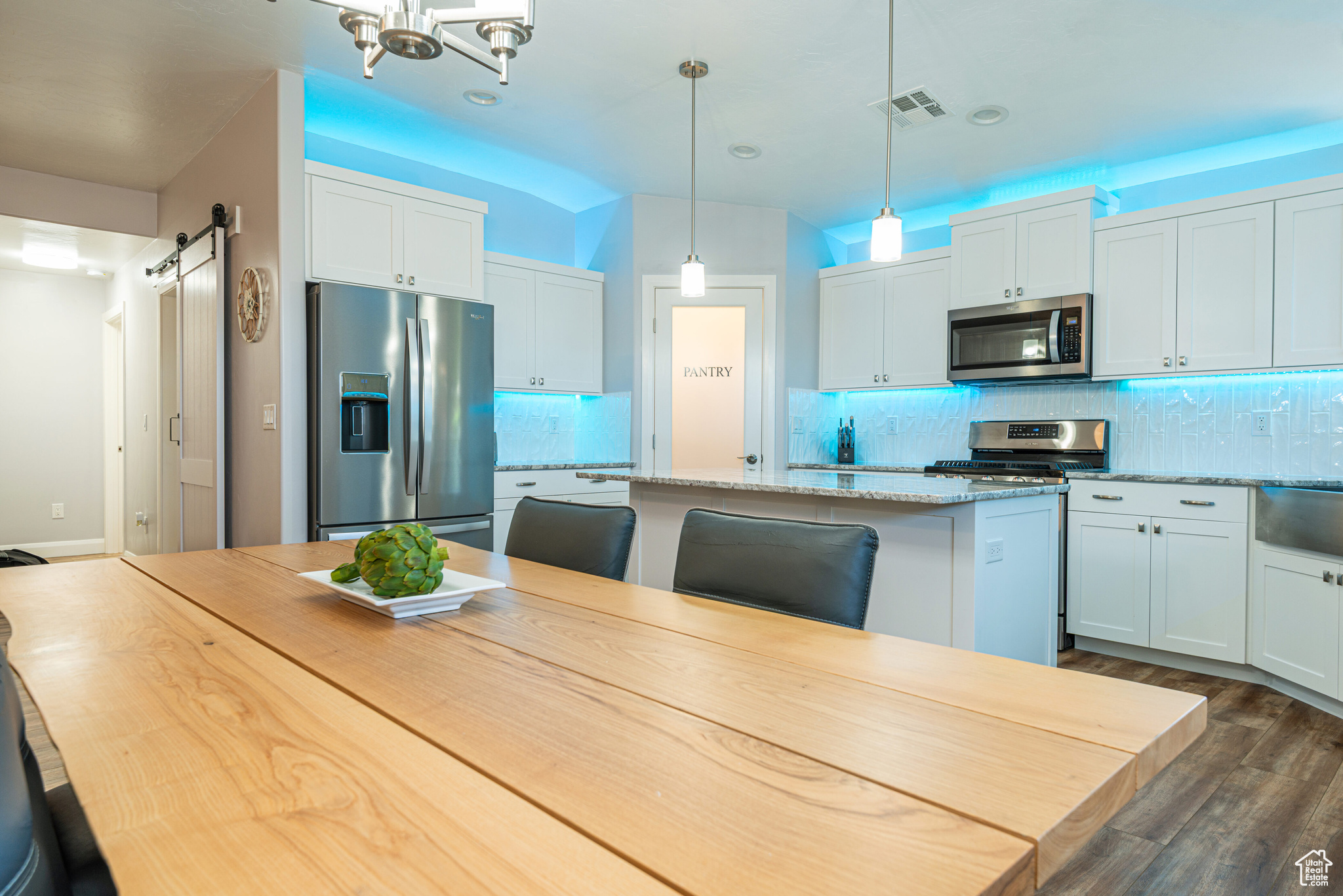 PEREGRINE POINT - Residential