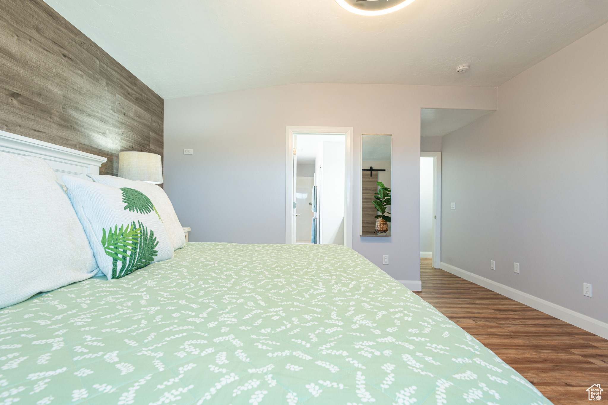 PEREGRINE POINT - Residential