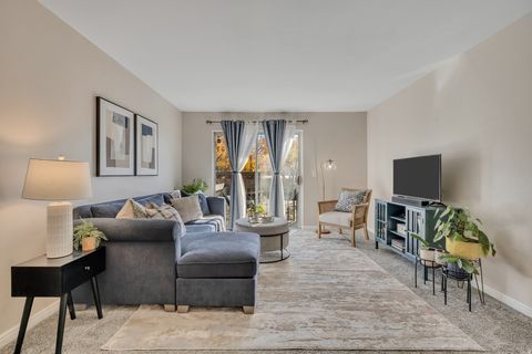 Photo of 5750 S 900 EAST E #6, Salt Lake City, UT 84121 (MLS # 2121735)