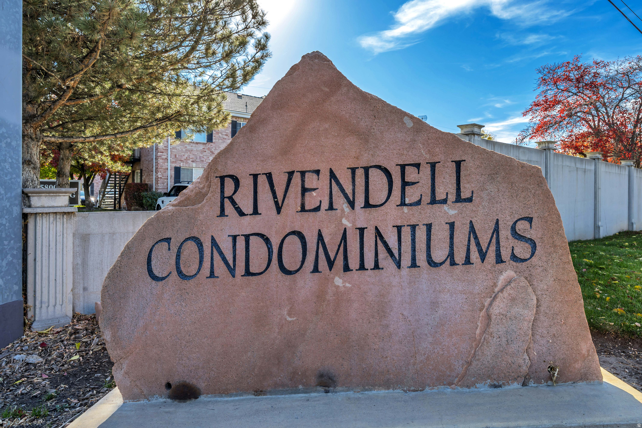 RIVENDELL CONDOS - Residential