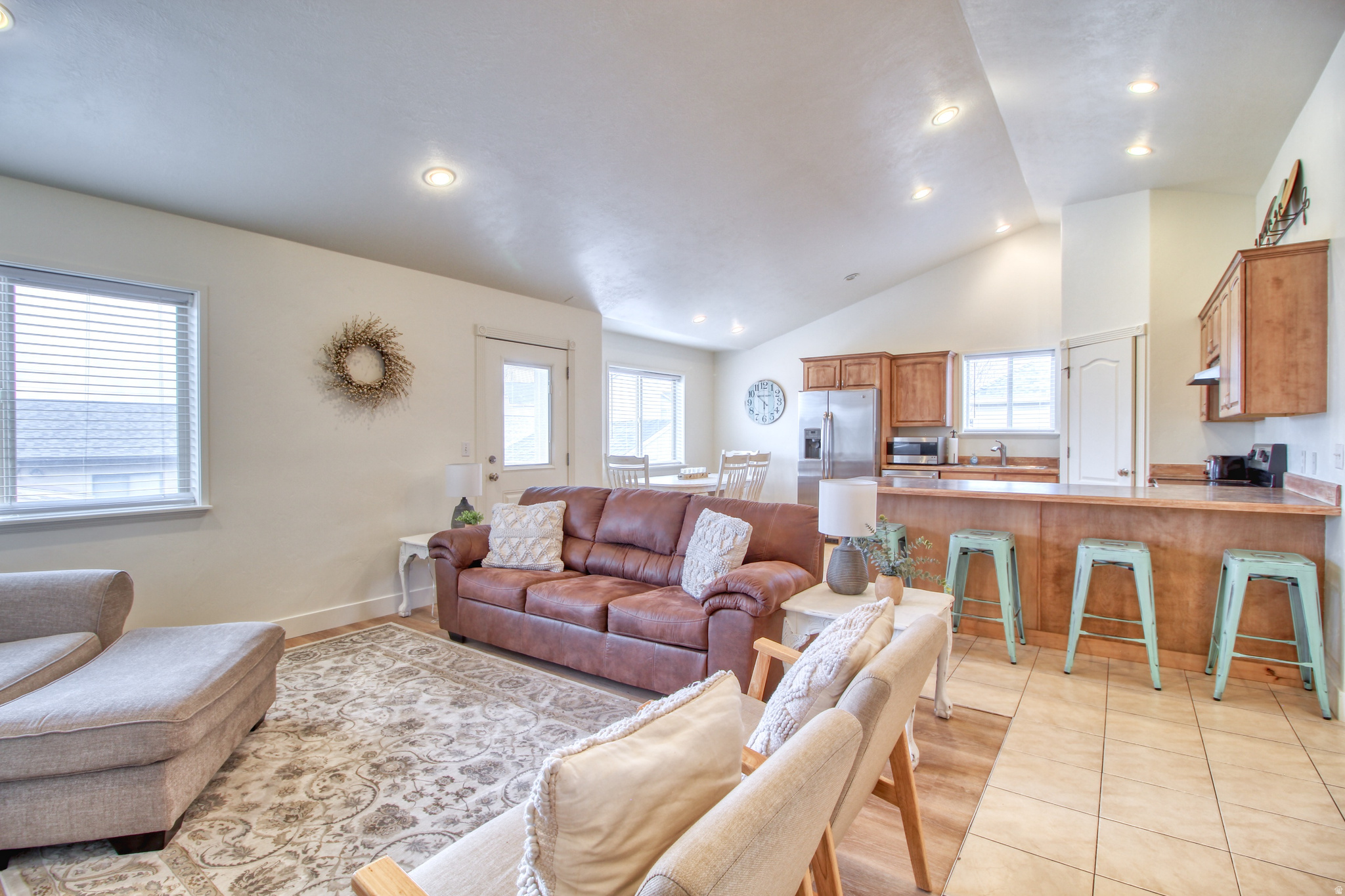 KIRKS FRUIT RANCH - Residential