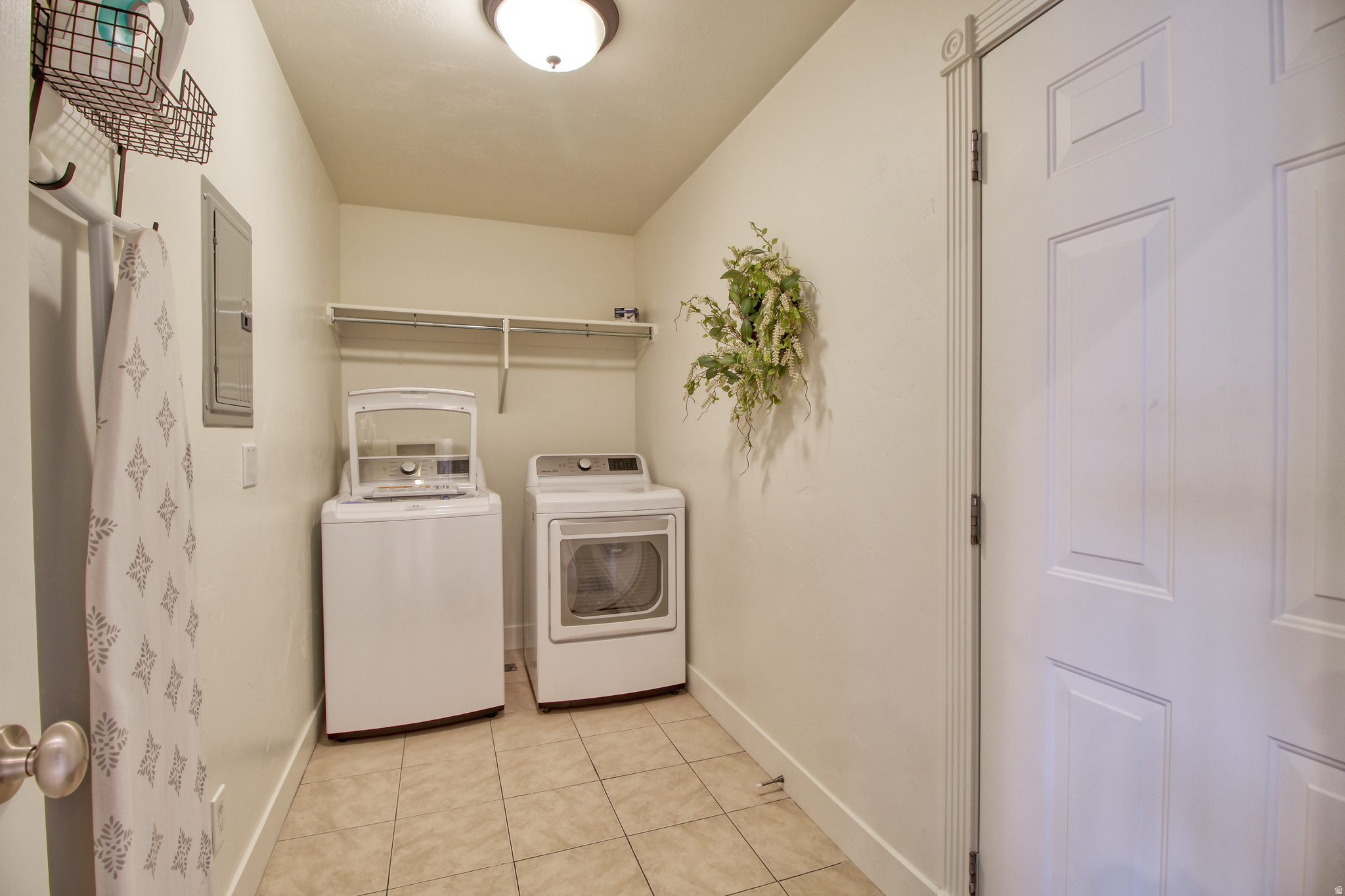 KIRKS FRUIT RANCH - Residential