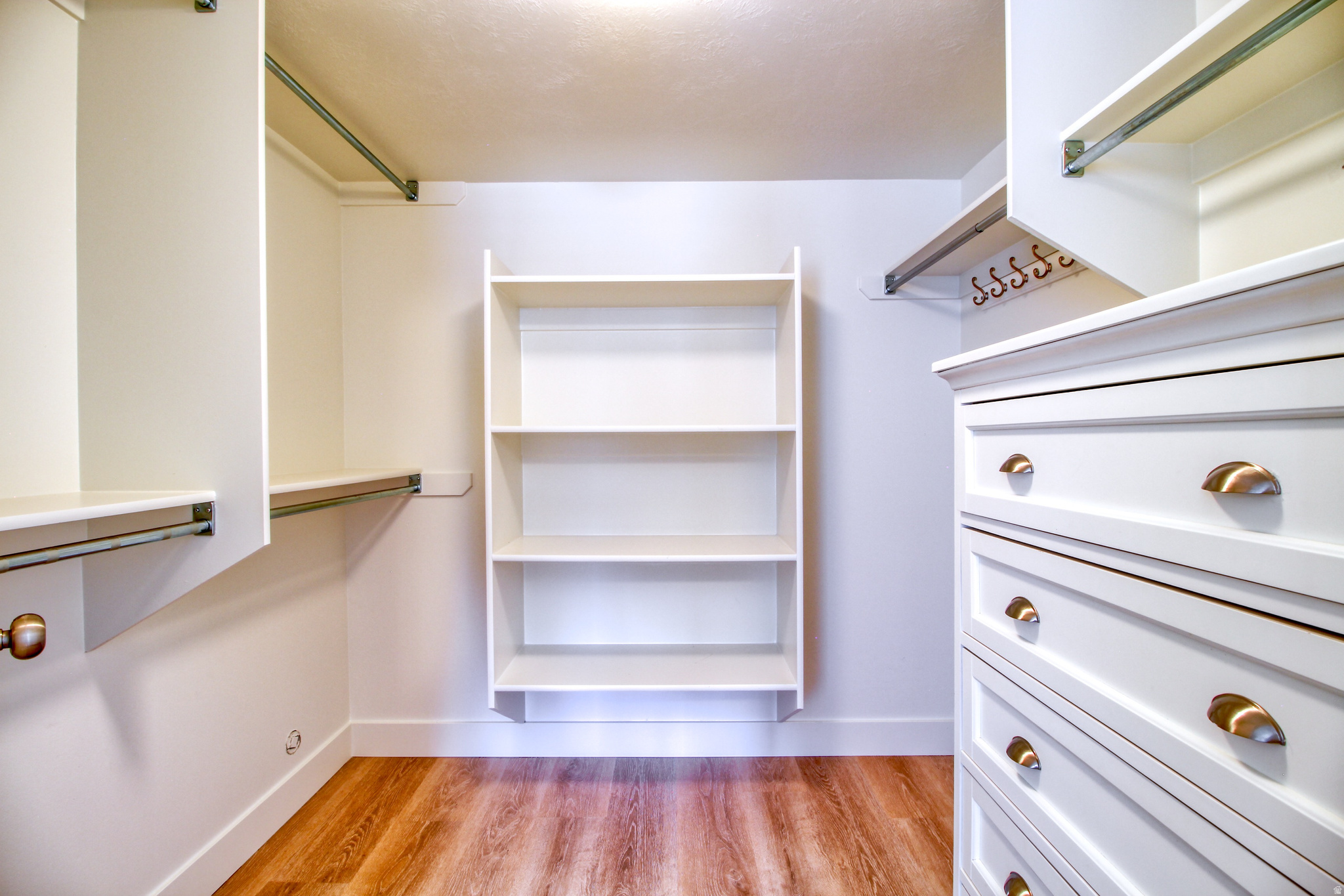 KIRKS FRUIT RANCH - Residential