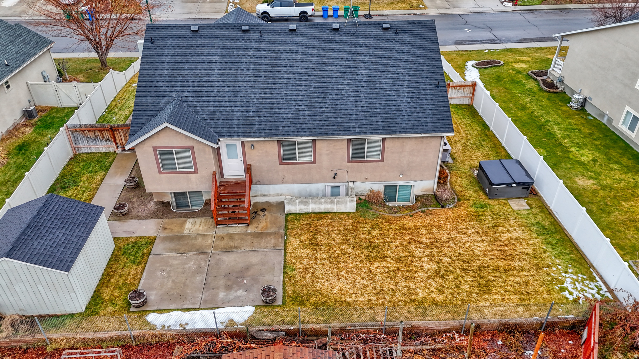 KIRKS FRUIT RANCH - Residential