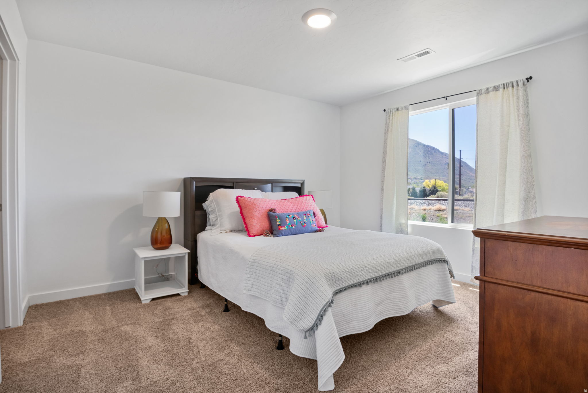 QUIET VALLEY - Residential