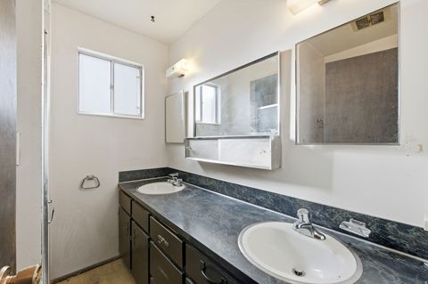 Tiny photo for 815 E OXFORD DR N, Kaysville, UT 84037 (MLS # 2135256)