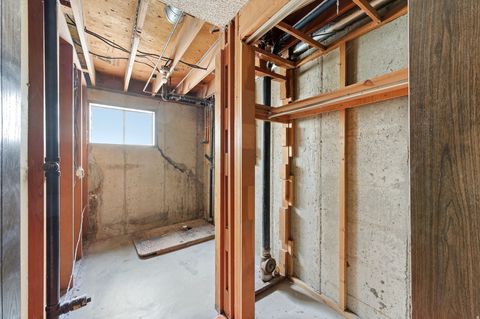 Tiny photo for 815 E OXFORD DR N, Kaysville, UT 84037 (MLS # 2135256)