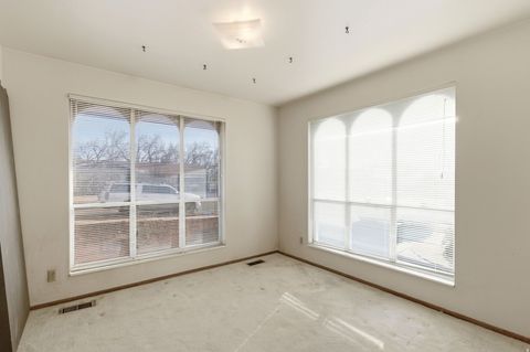 Tiny photo for 815 E OXFORD DR N, Kaysville, UT 84037 (MLS # 2135256)