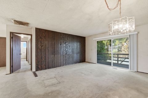 Tiny photo for 815 E OXFORD DR N, Kaysville, UT 84037 (MLS # 2135256)