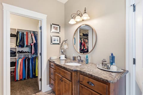 Tiny photo for 2098 S 550 W, Syracuse, UT 84075 (MLS # 2166055)