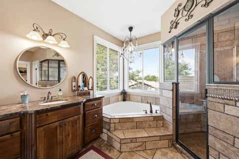 Tiny photo for 2098 S 550 W, Syracuse, UT 84075 (MLS # 2166055)