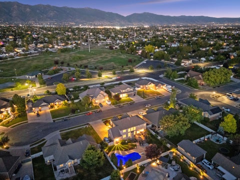 Tiny photo for 2098 S 550 W, Syracuse, UT 84075 (MLS # 2166055)