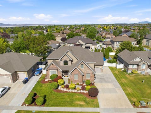 Tiny photo for 2098 S 550 W, Syracuse, UT 84075 (MLS # 2166055)
