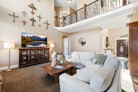 Tiny photo for 2098 S 550 W, Syracuse, UT 84075 (MLS # 2166055)