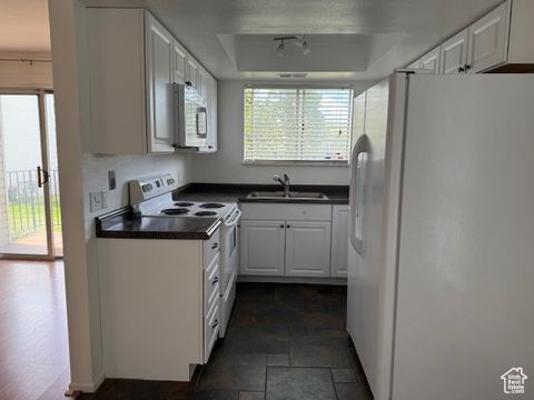 Tiny photo for 4611 S QUAIL VISTA CV E #C, Millcreek, UT 84117 (MLS # 2111575)