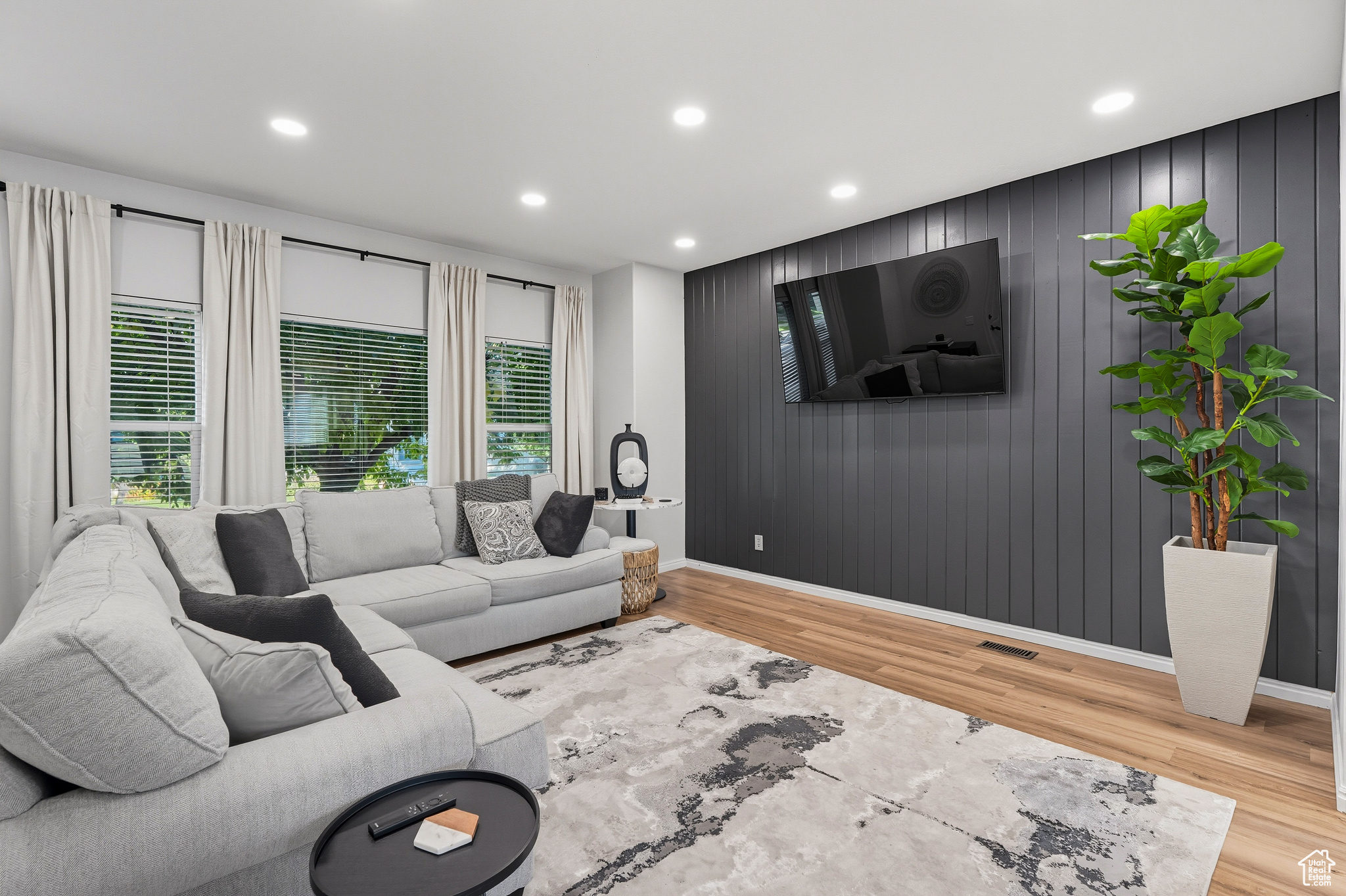 MADISON SQUARE TOWNH - Residential