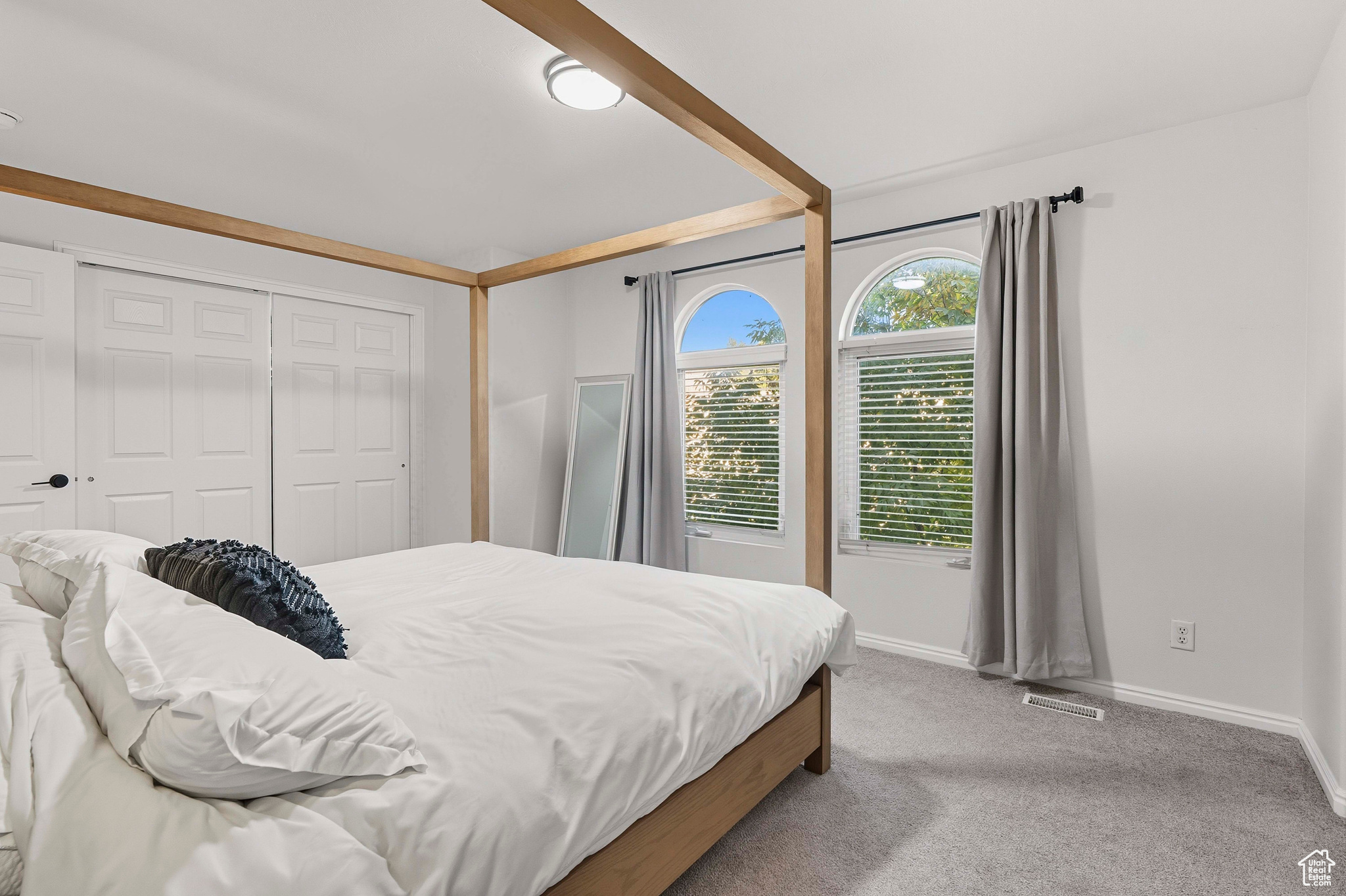 MADISON SQUARE TOWNH - Residential