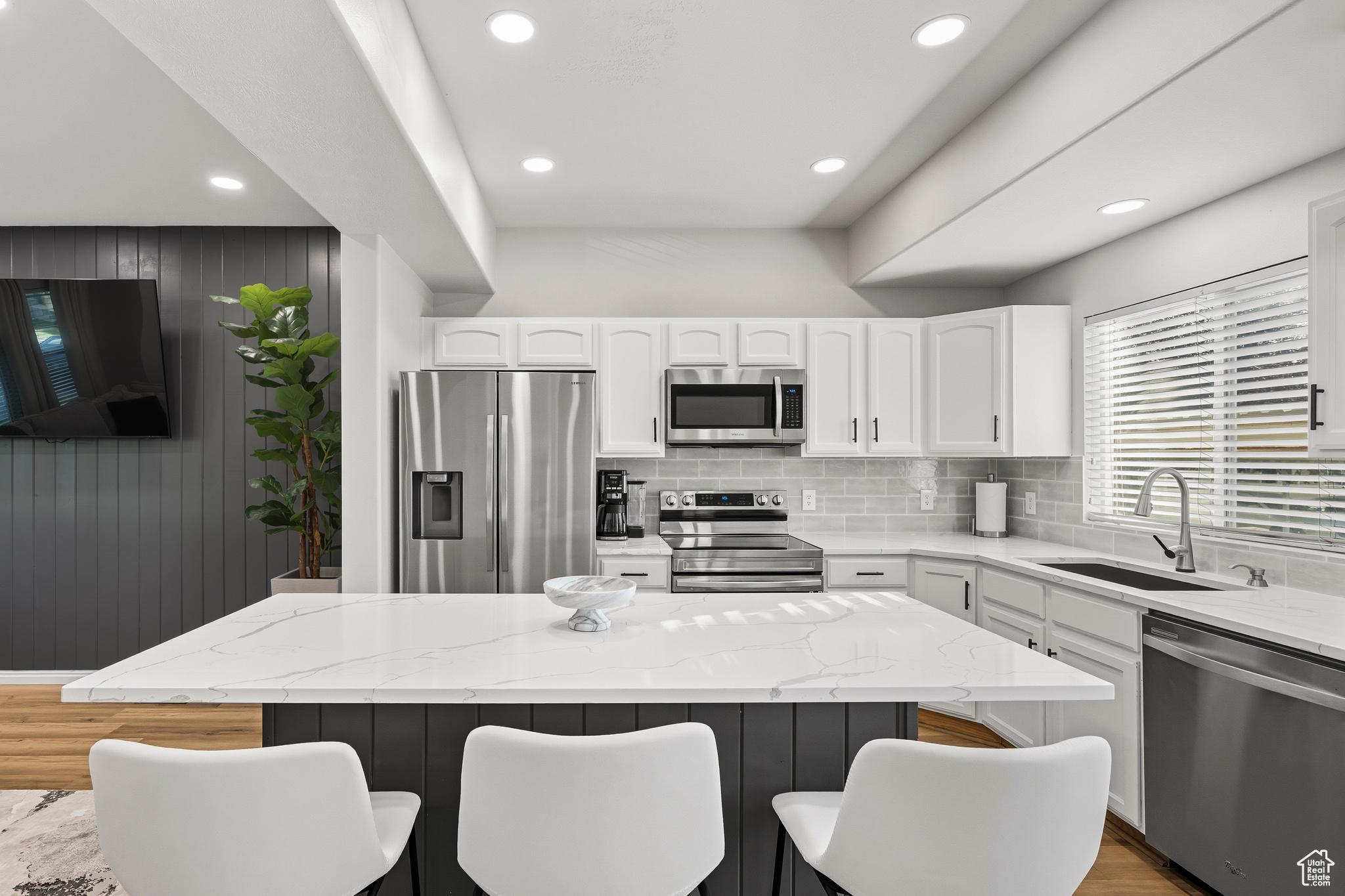 MADISON SQUARE TOWNH - Residential