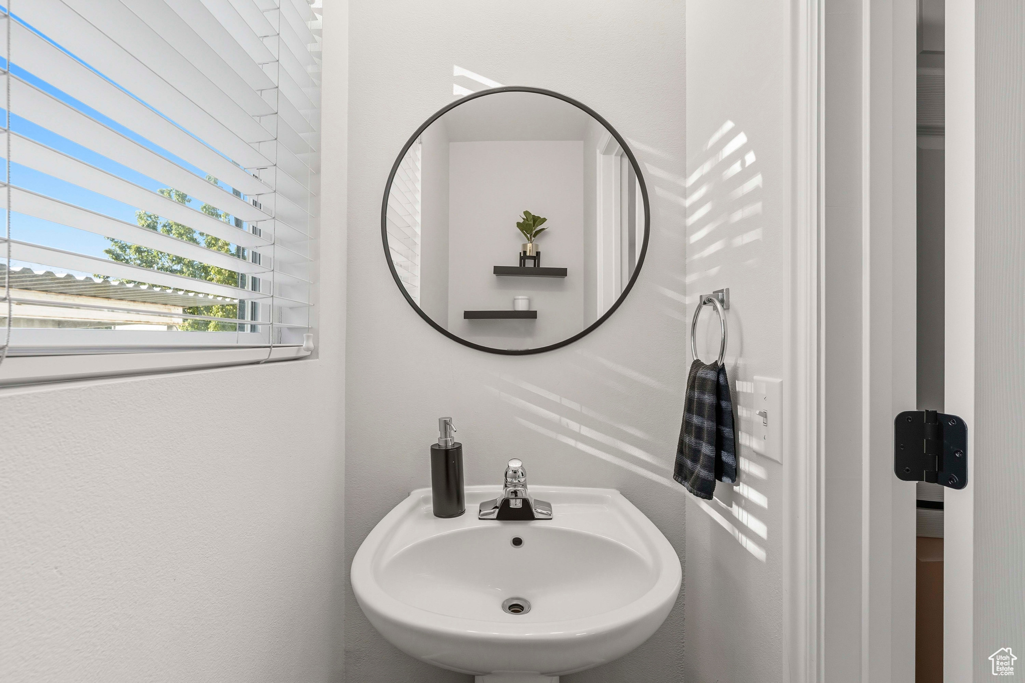 MADISON SQUARE TOWNH - Residential