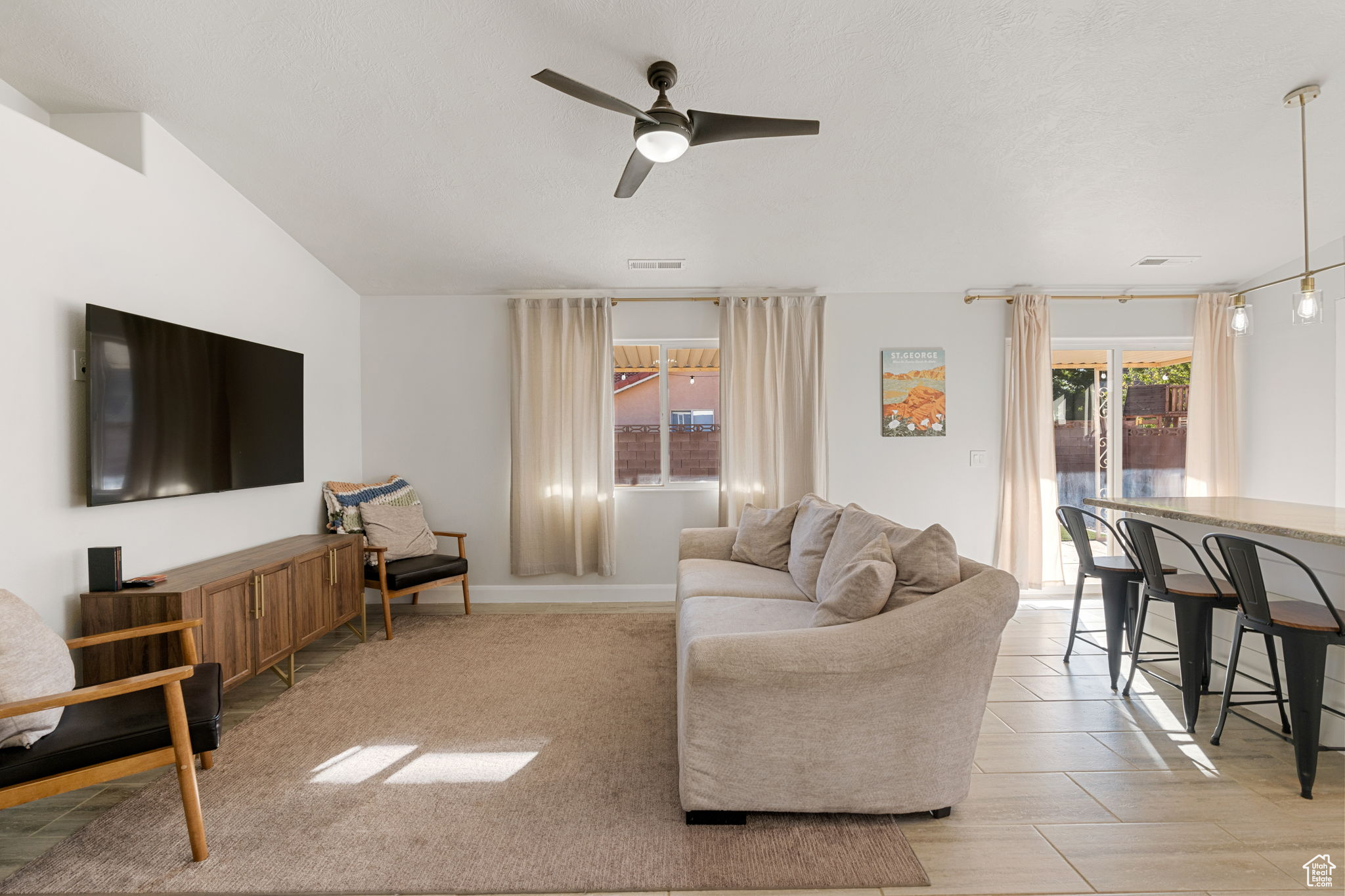 ROUNDY RANCHES 3 - Residential