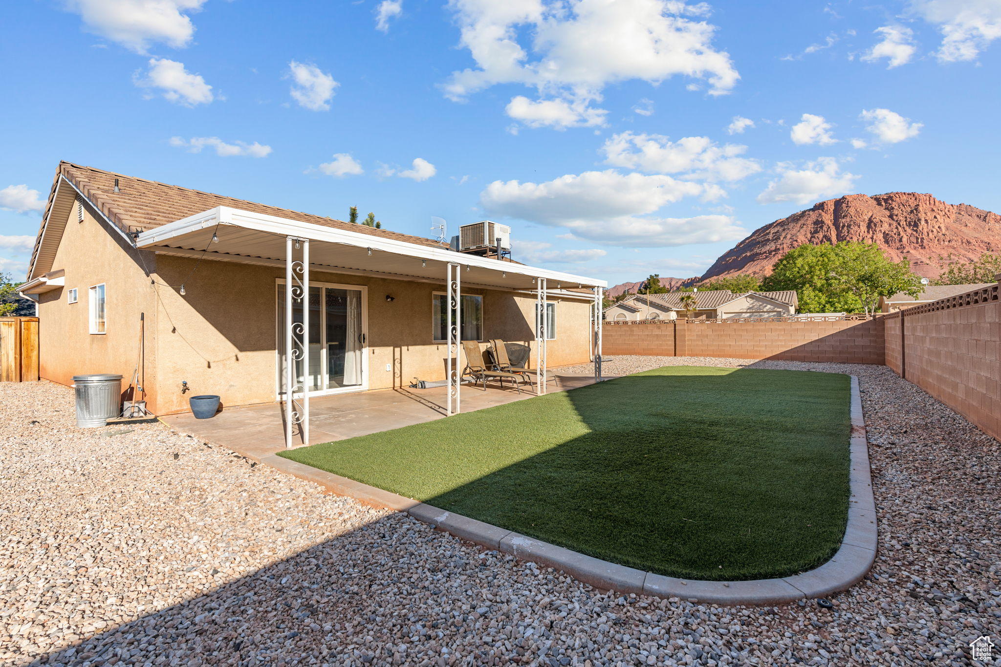 ROUNDY RANCHES 3 - Residential