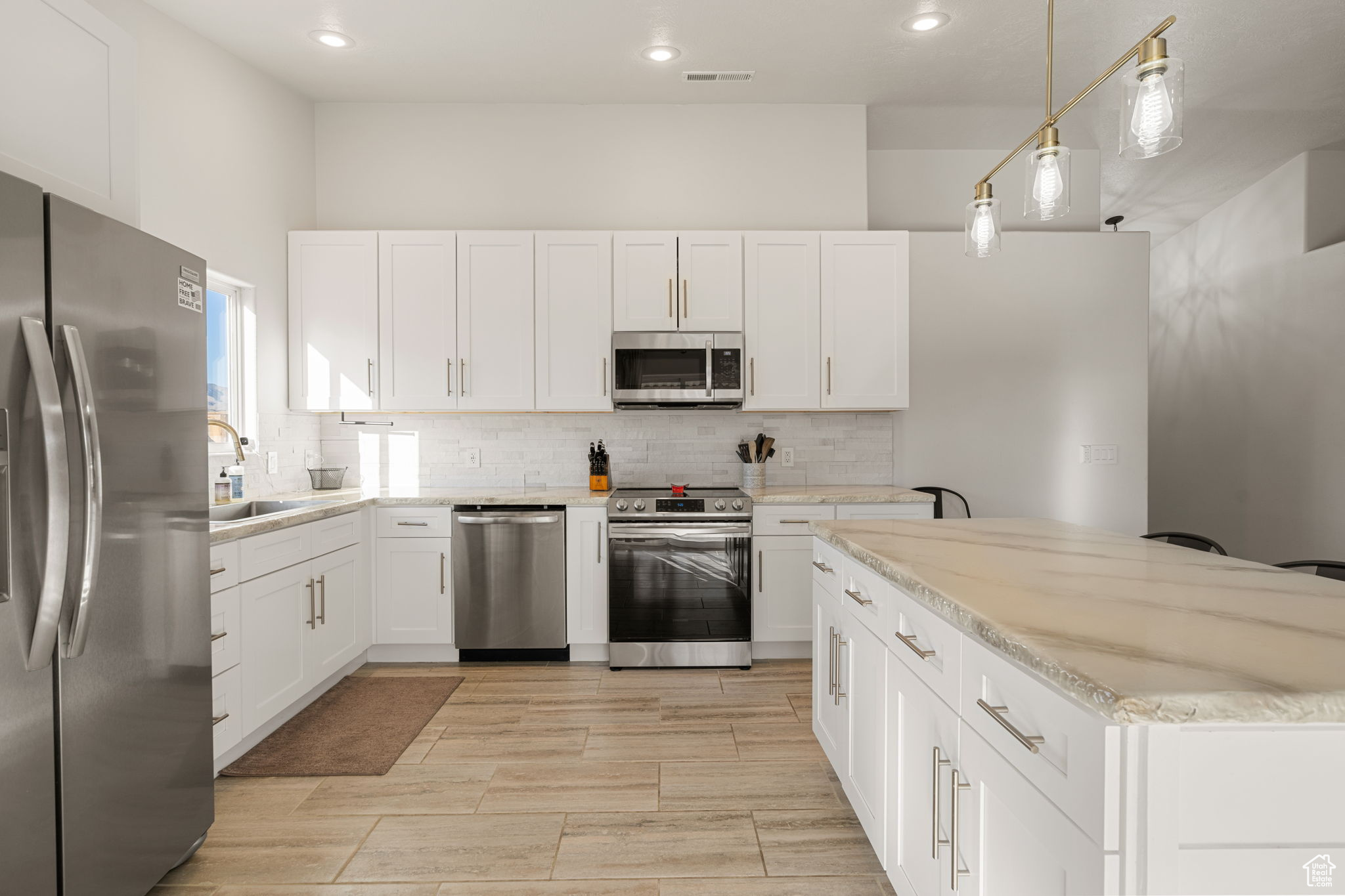 ROUNDY RANCHES 3 - Residential