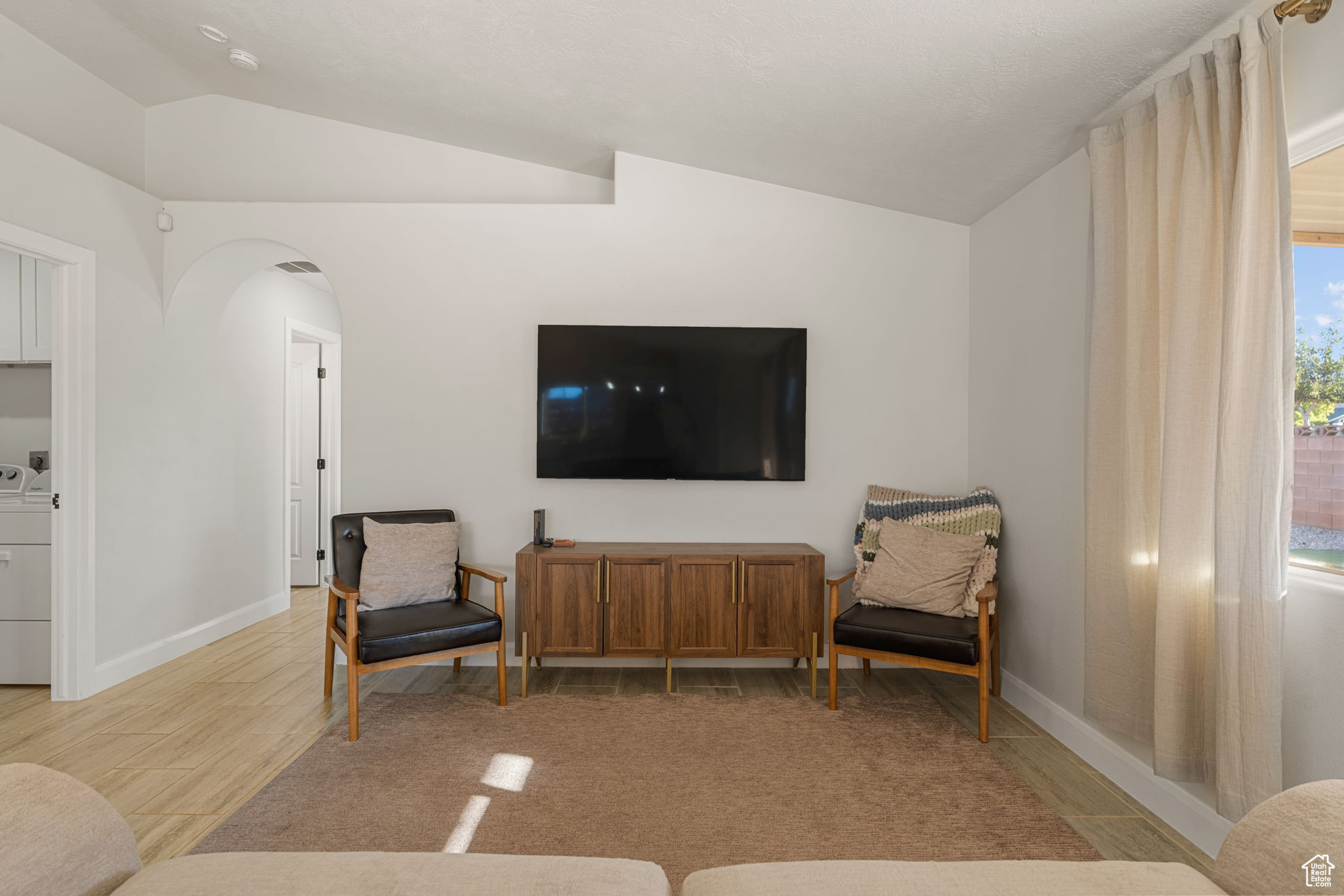 ROUNDY RANCHES 3 - Residential