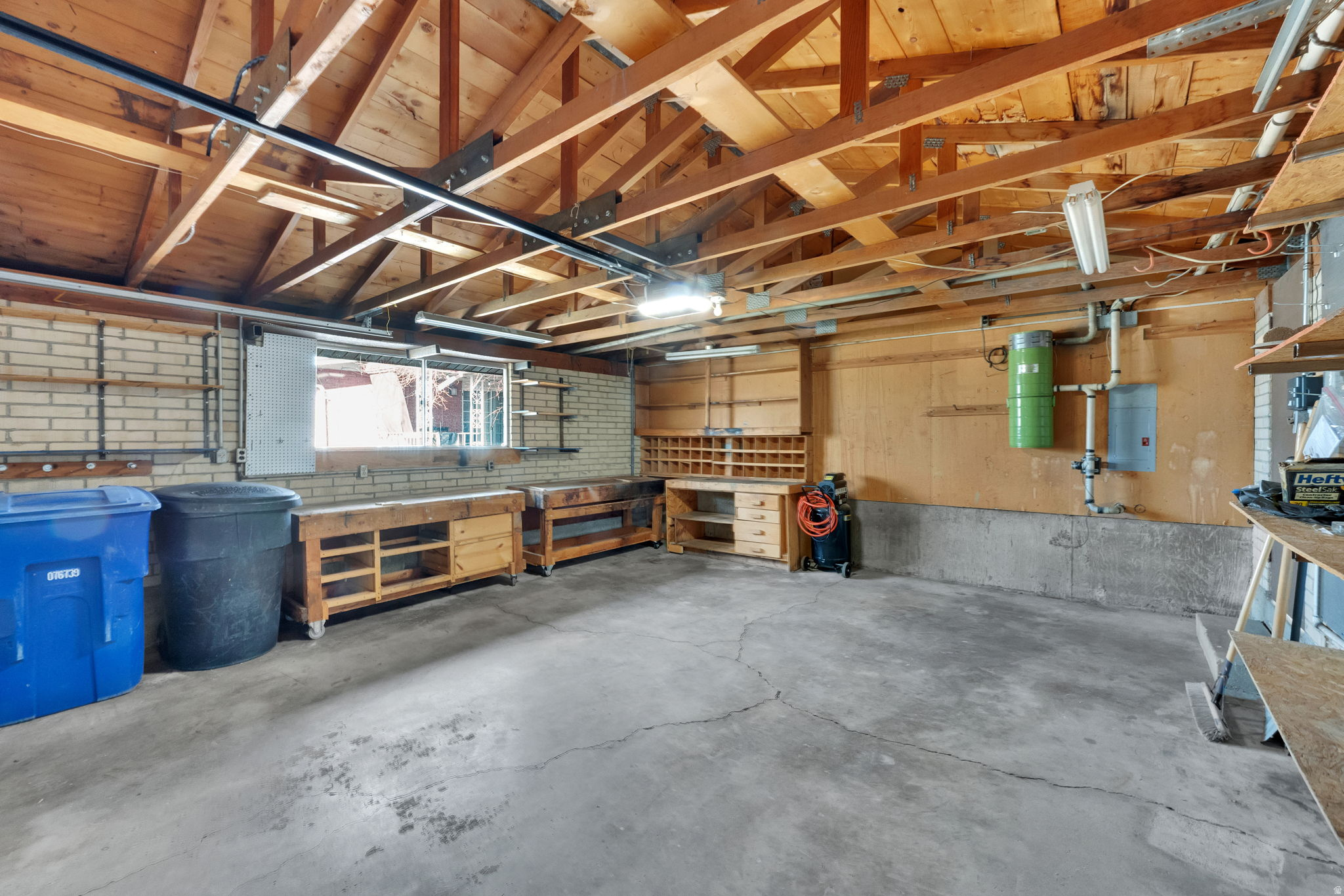 MEADOWBROOK FARMS - Residential