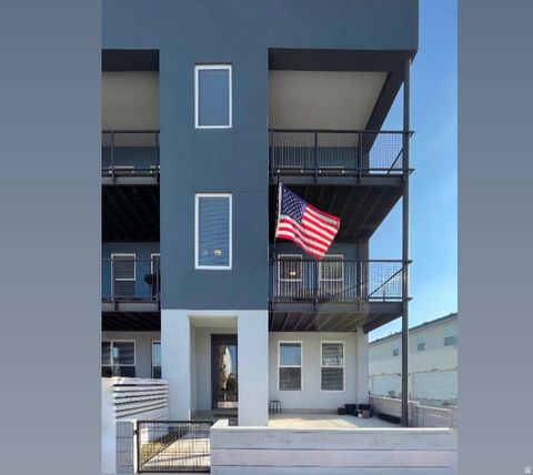 Tiny photo for 5261 W BOWSTRING WAY S, South Jordan, UT 84009 (MLS # 2124316)