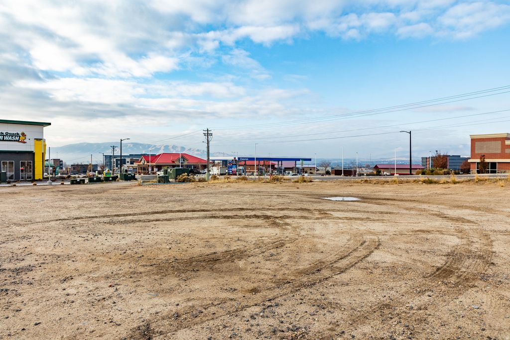 Photo of 2600 N 1200 W #6, Lehi, UT 84043 (MLS # 2127648)