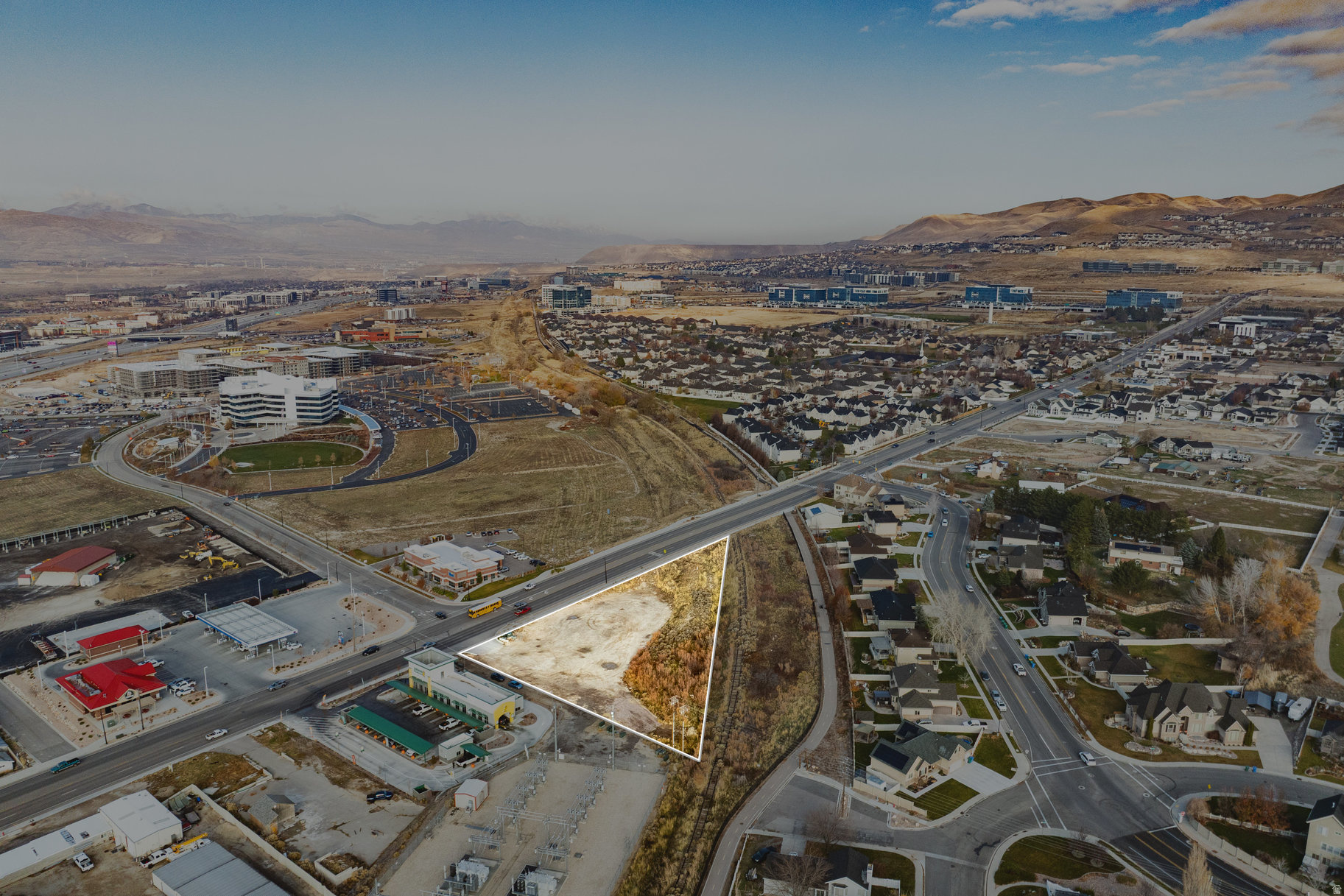 PARK PLACE CONDOMINIUMS - Land