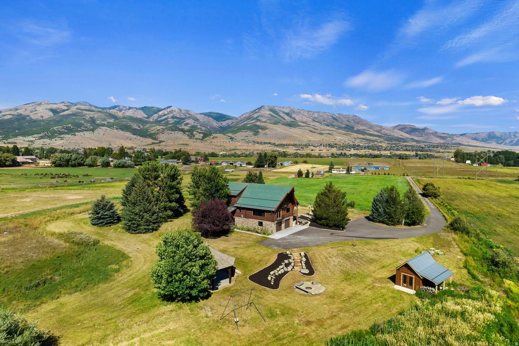 Photo of 3707 N 3500 E, Eden, UT 84310 (MLS # 2138354)