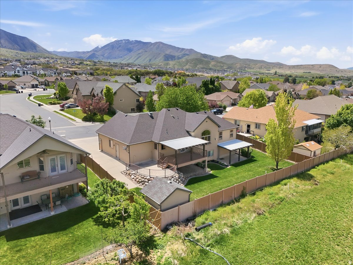 MOUNT LOAFER VIEW - Residential
