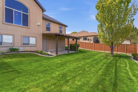 Tiny photo for 431 E 960 S, Salem, UT 84653 (MLS # 2157110)