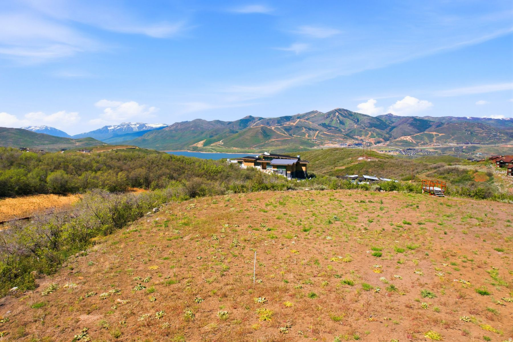INDI RIDGE - Residential