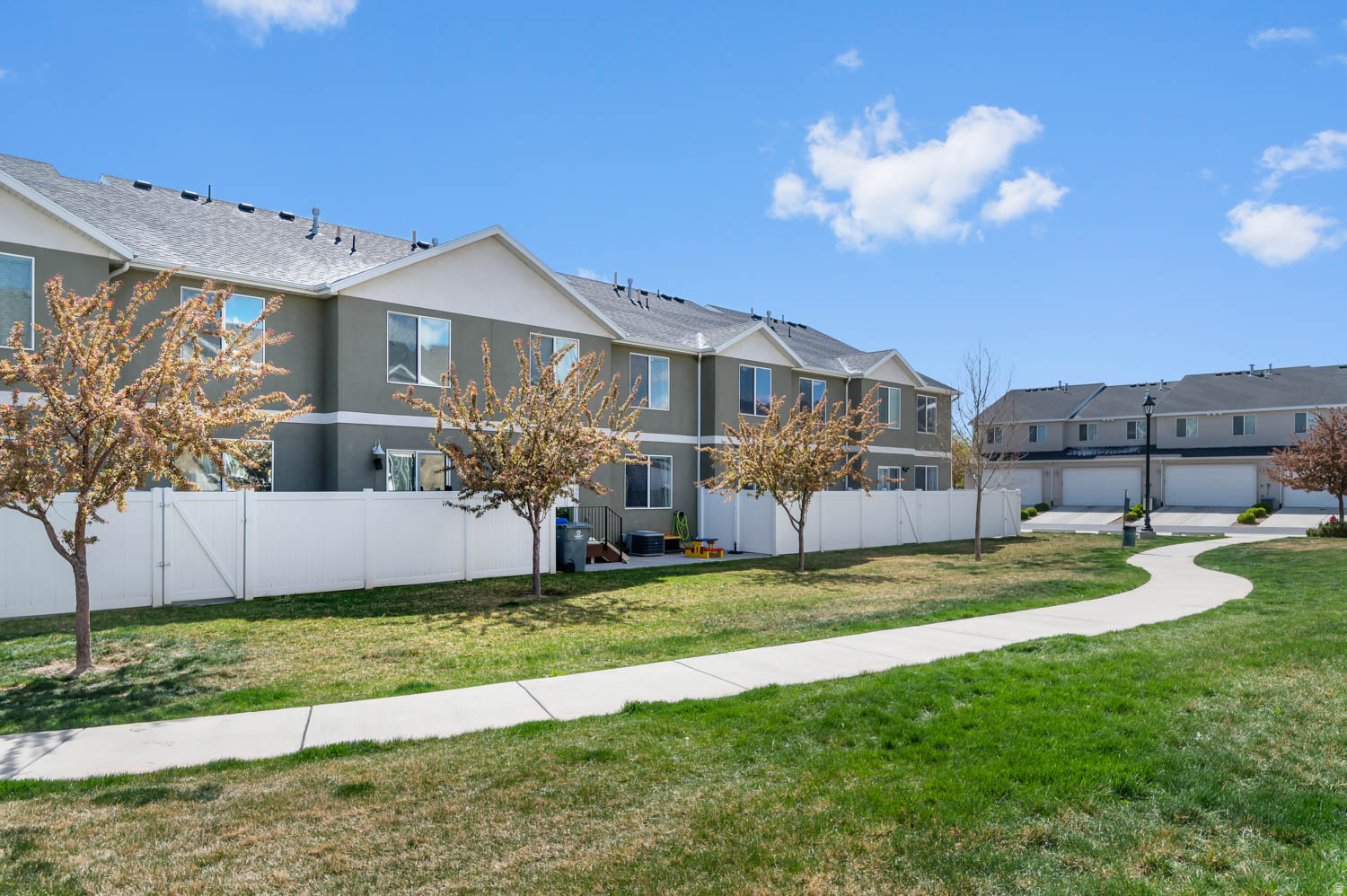 LEGACY FARMS - Residential