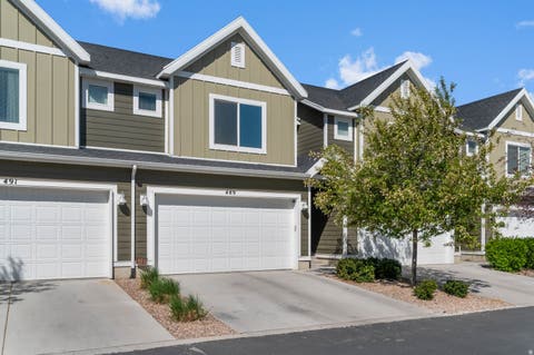 Townhouse For Sale - 489 S Day Dream Ln<br/> Saratoga Springs, UT 84045