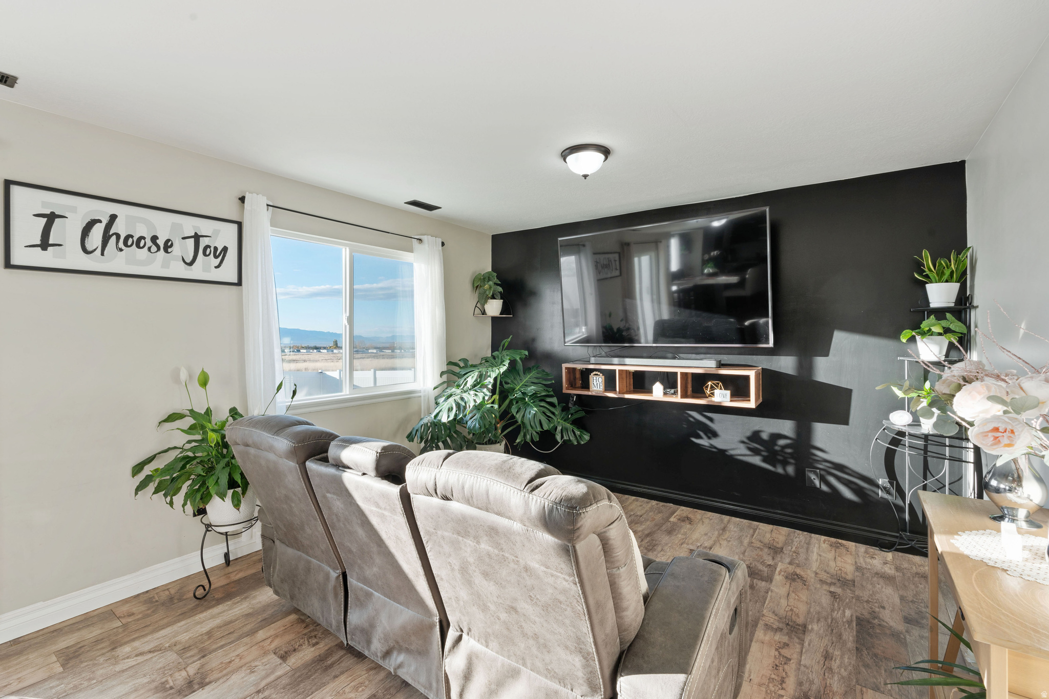 EASTLAND ESTATES - Residential