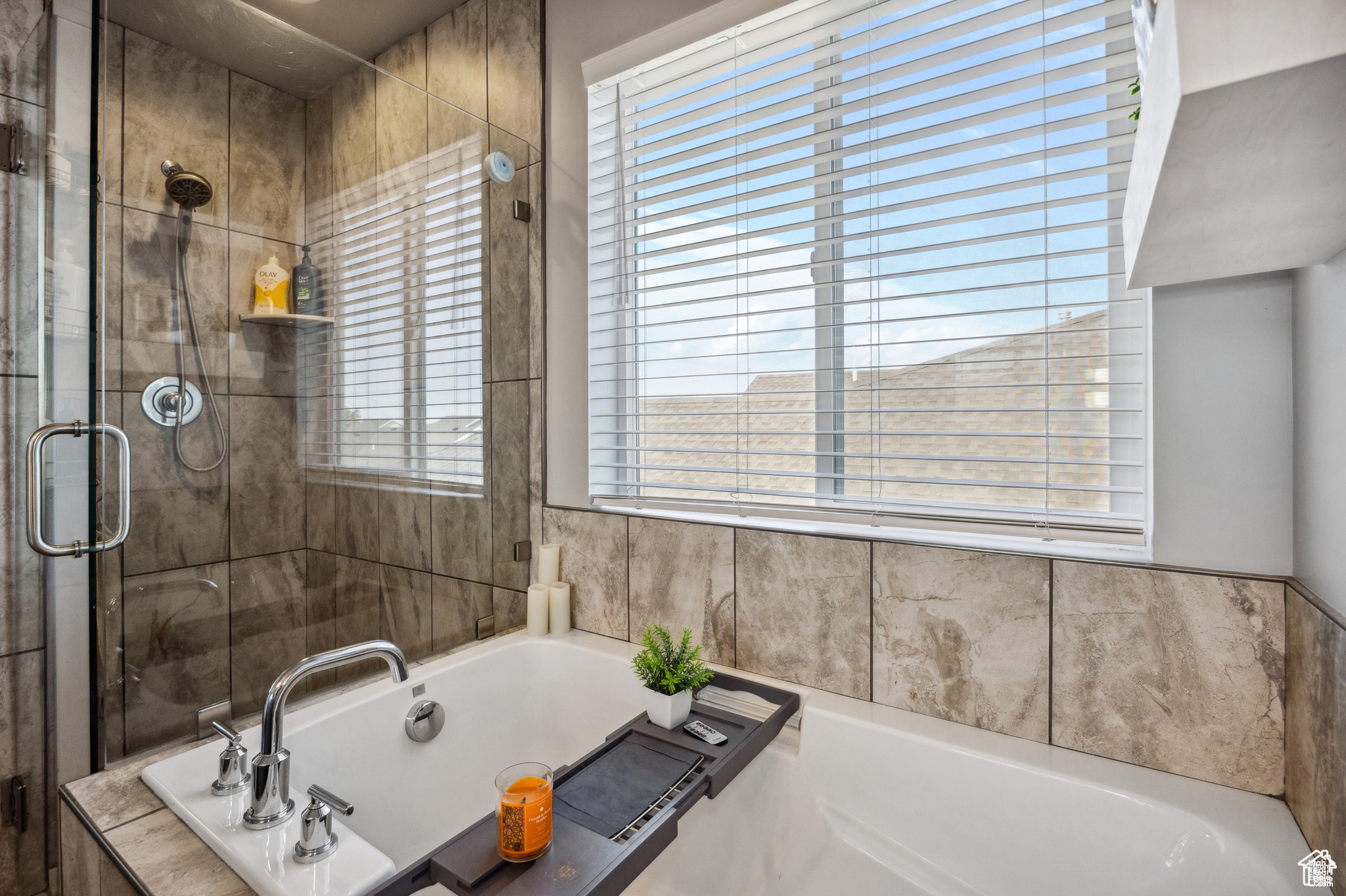 GLOVER ESTATES - Residential