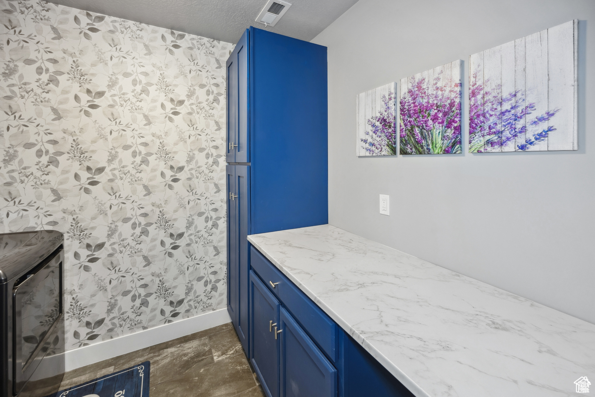 GLOVER ESTATES - Residential