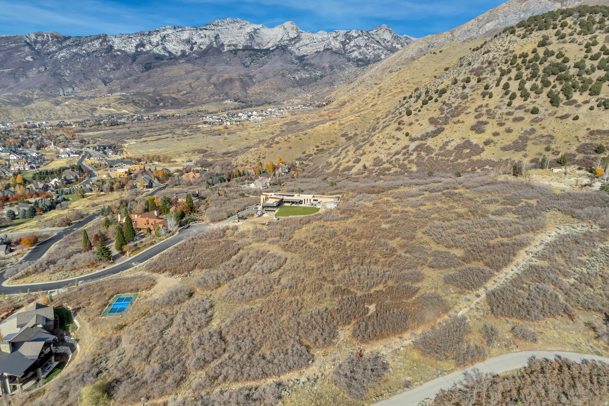 WILLOW CANYON - Land