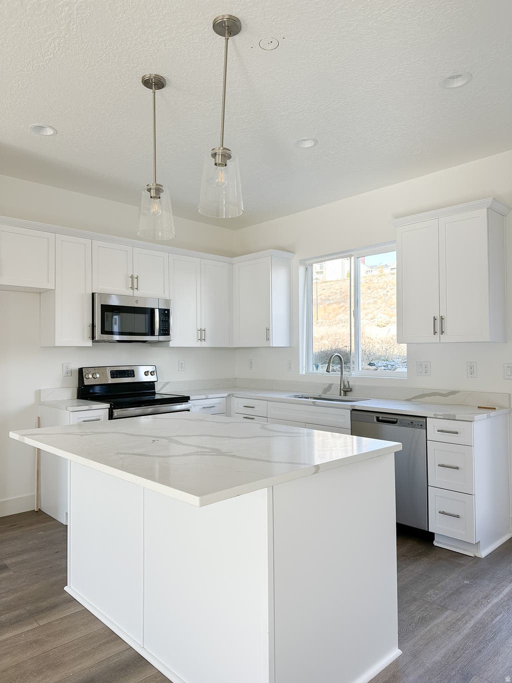 Photo of 924 W MOUNTAIN HOLLOW WAY #339, Lehi, UT 84048 (MLS # 2176241)