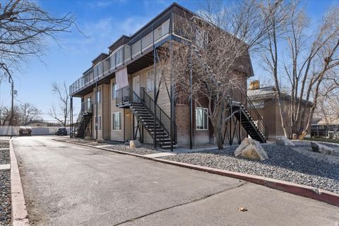Photo of 1411 W 400 S #3A, Salt Lake City, UT 84104 (MLS # 2133693)