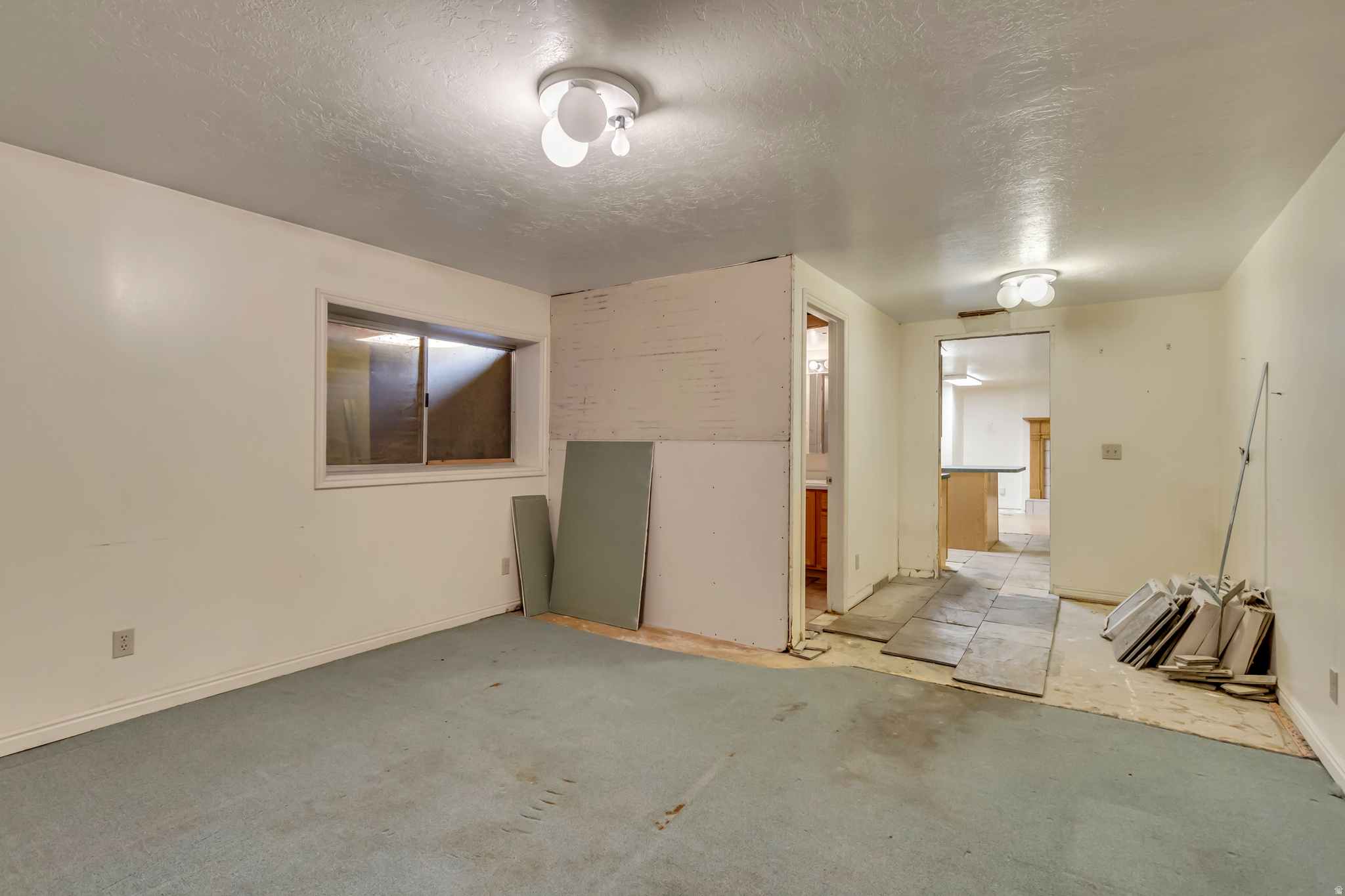 WALNUT BROOK - Residential