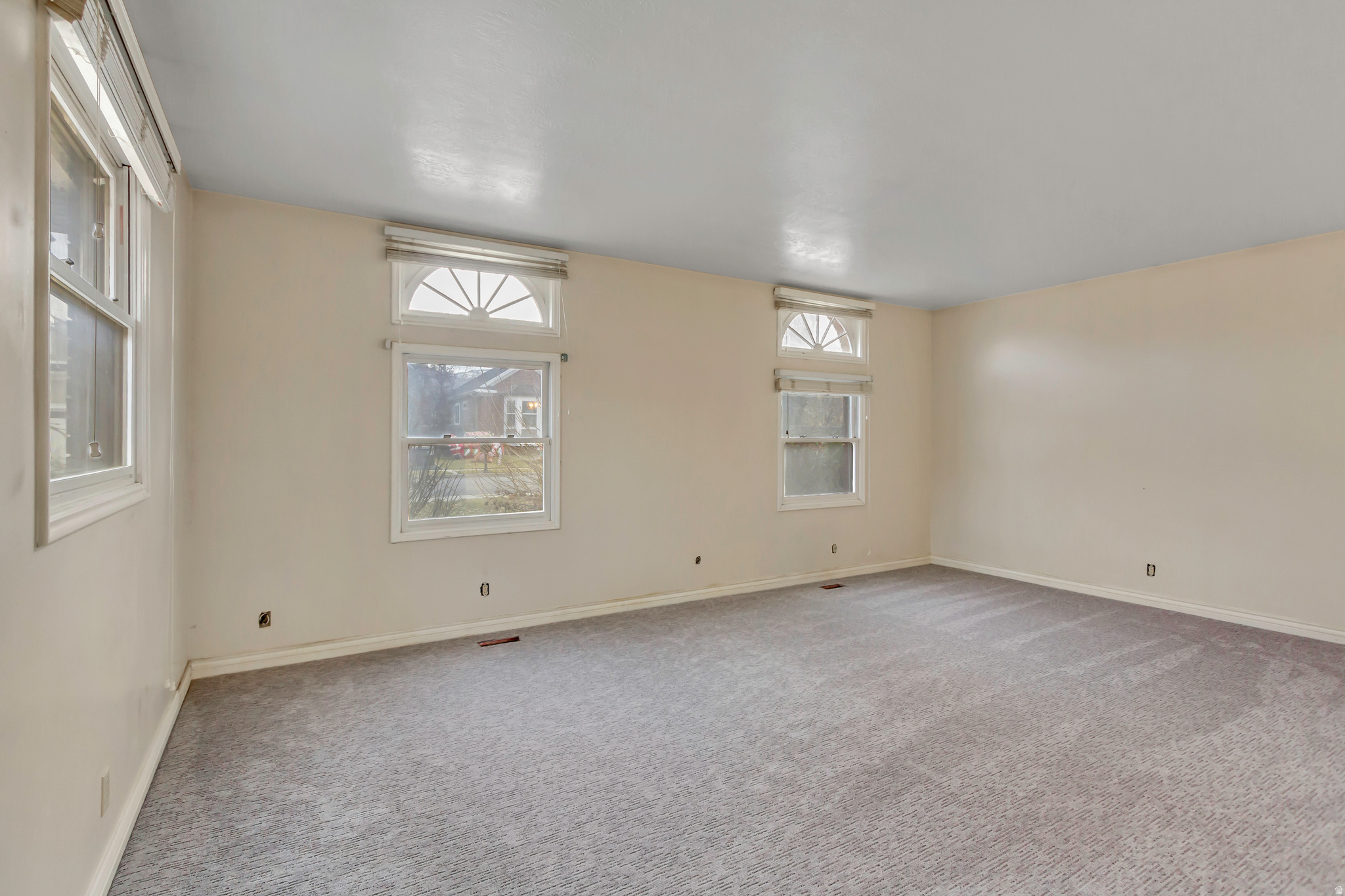 WALNUT BROOK - Residential