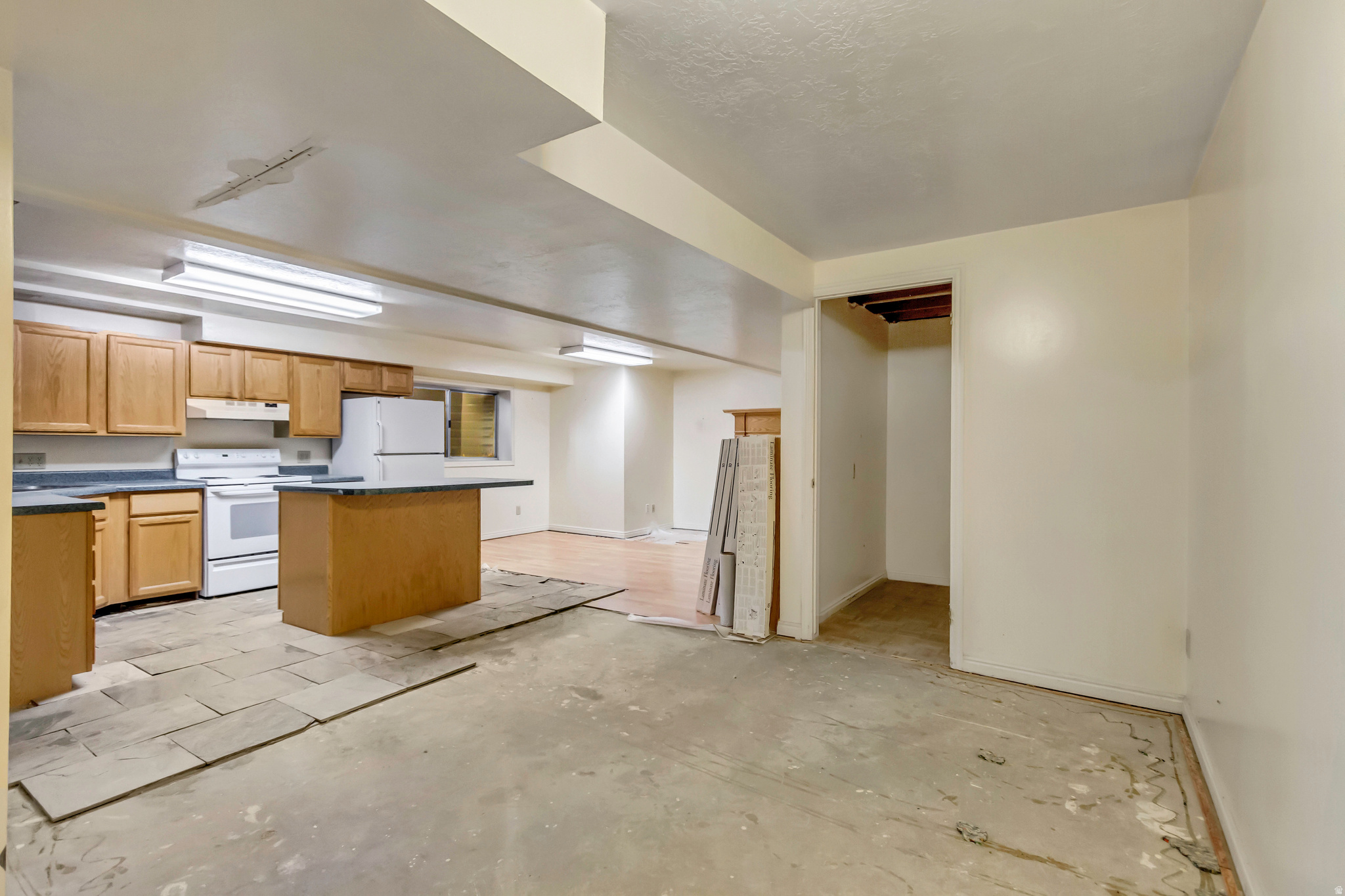 WALNUT BROOK - Residential