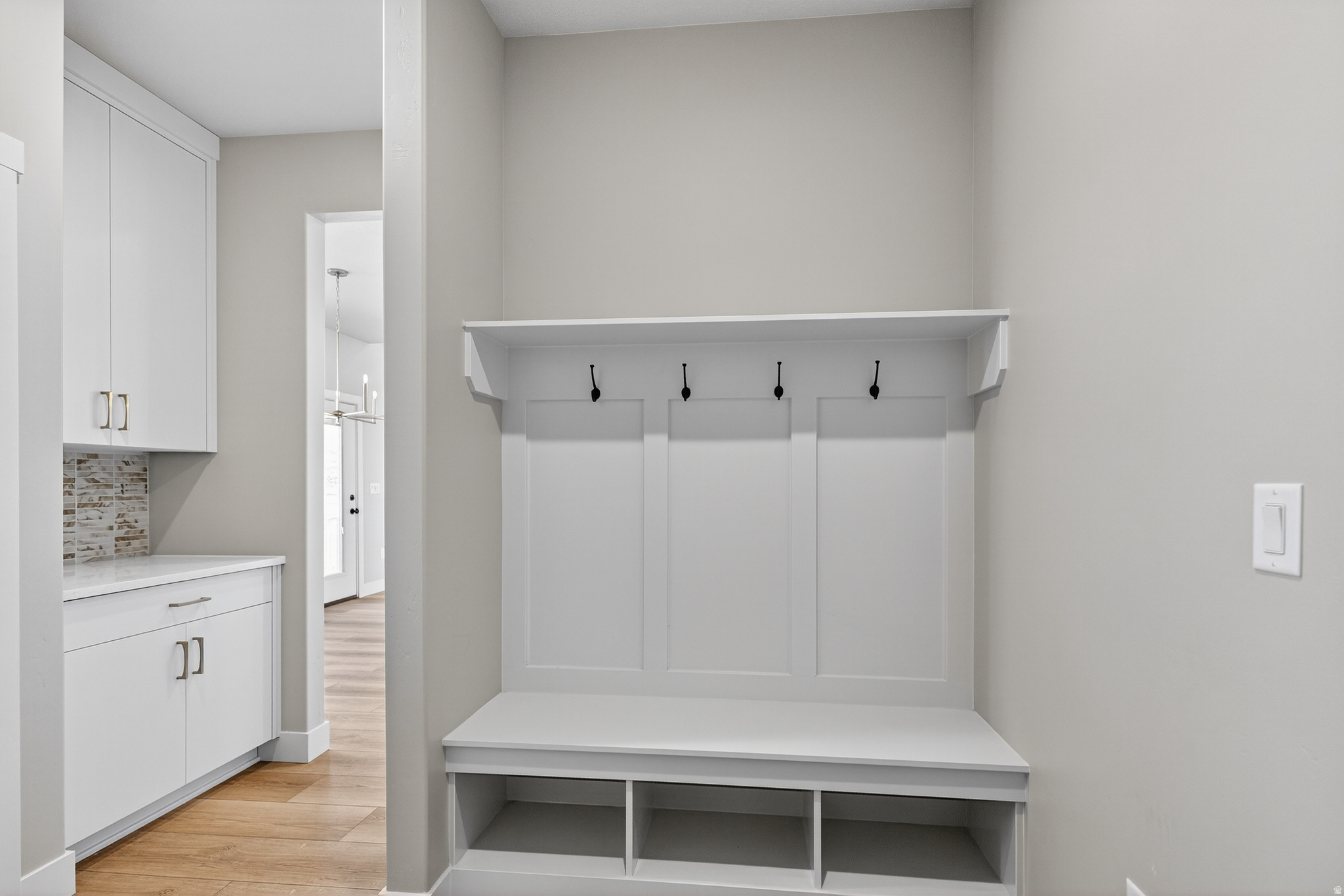 DIAMOND E - Residential